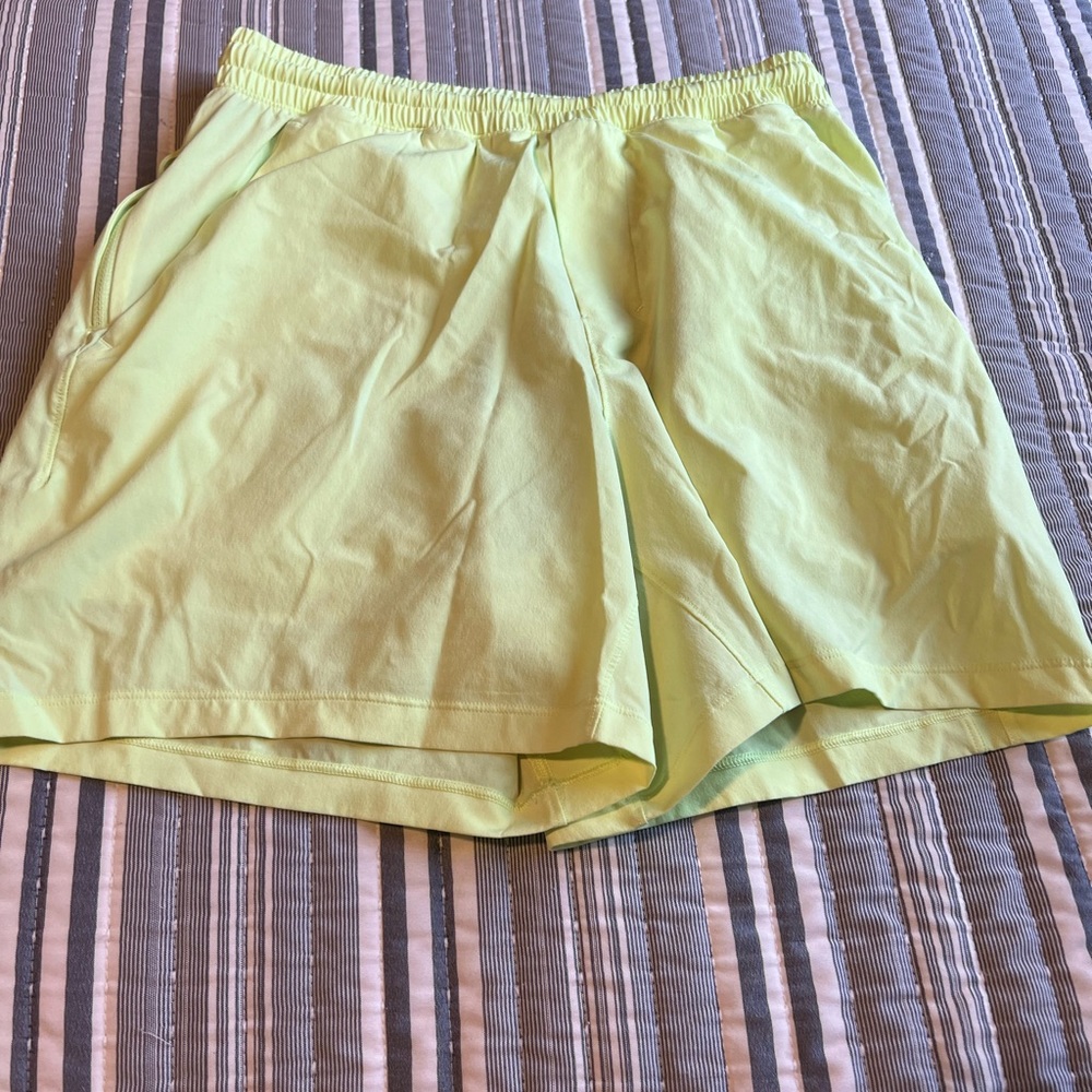RARE MENS LULU SHORTS
